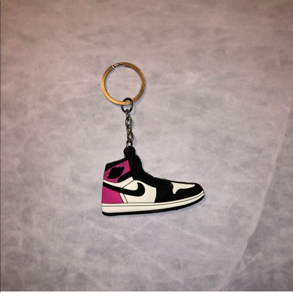 Nike Air Jordan Shoe Keychain - Picture 1 of 2